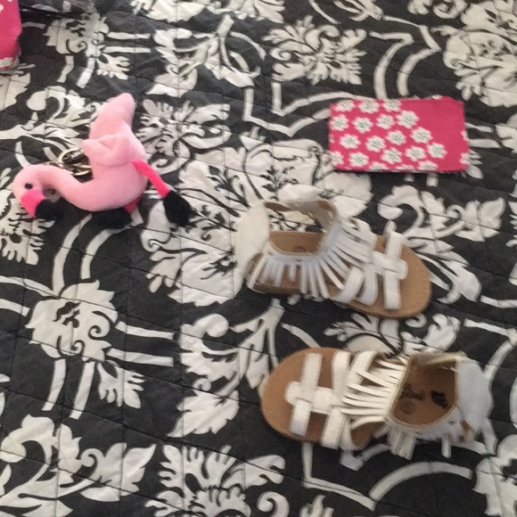 Disney/wonder kids/roxy size 5tod sandal $10/3pr - Picture 7 of 7